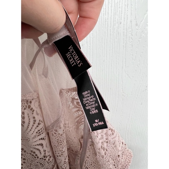 NWT VICTORIAS SECRET Blush Pink Lace Bodysuit lingerie - Picture 8 of 8